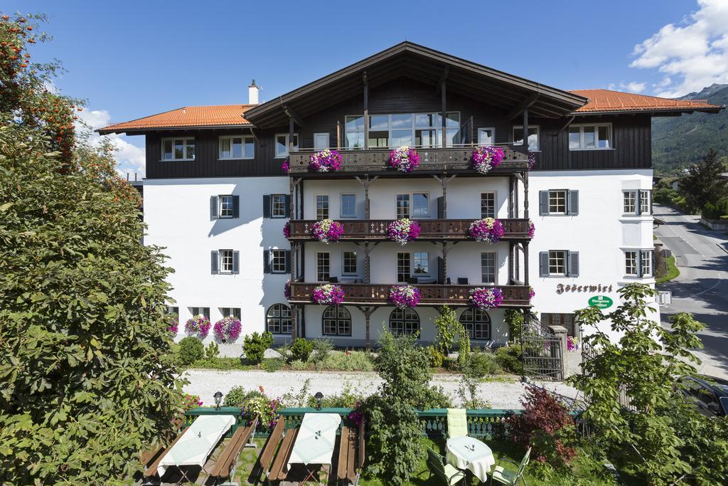 Isserwirt Sistrans Bagian luar foto